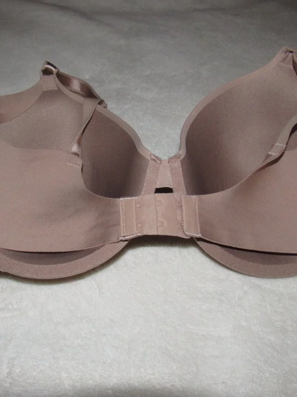 Warners Beige No Side Effects Bra Size 38DD USED